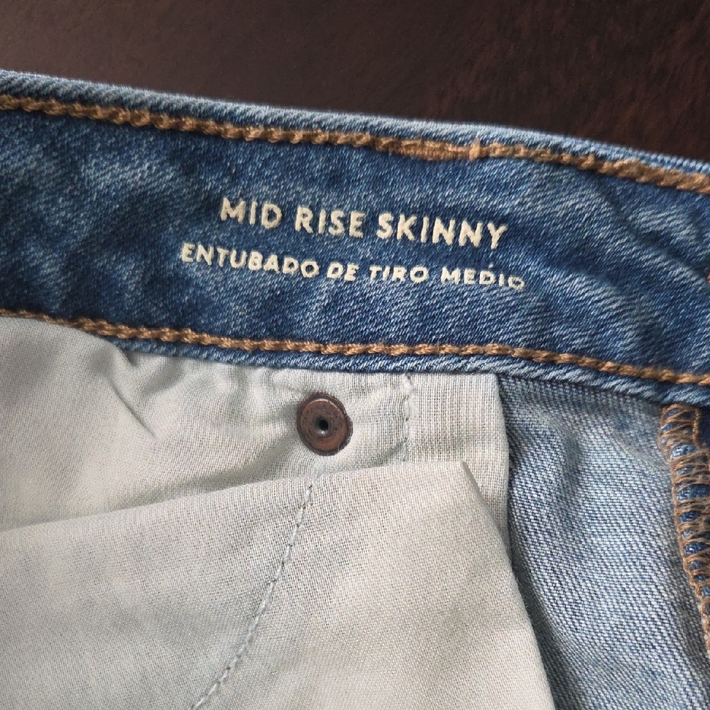 Universal Thread Light Blue Boyfriend Jeans Sz12 - Picture 3 of 4